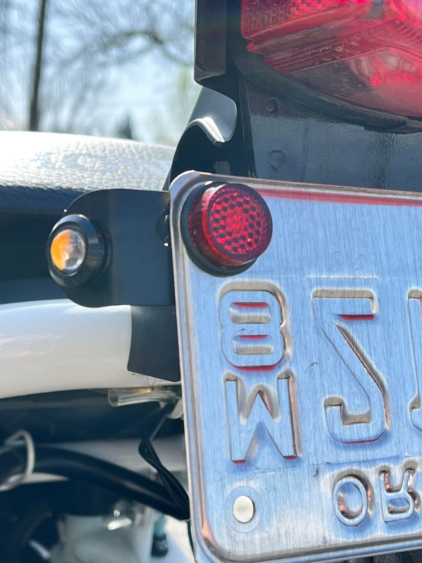 License plate LED blinker plate