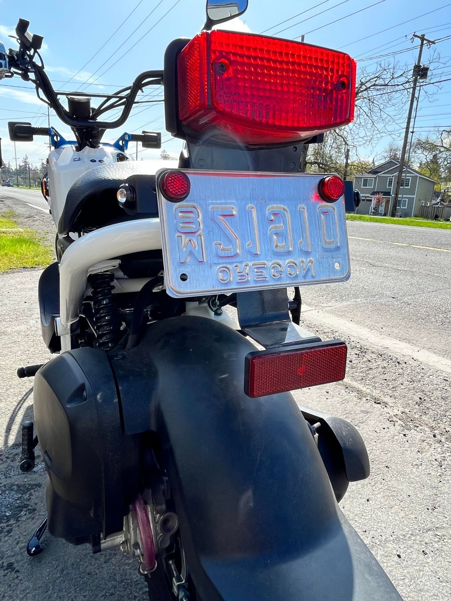 License plate LED blinker plate